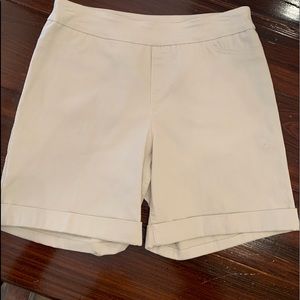 Soft surroundings size medium tan shorts. Like new great condition
